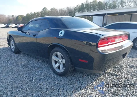 2013 Dodge Challenger Sxt z USA, uszkodzony, nr VIN 2C3CDYAG2DH724175